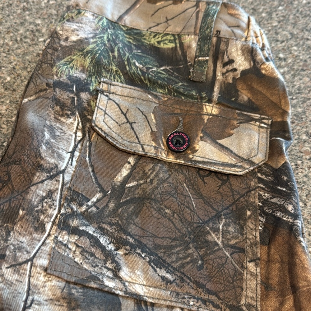 Realtree cargo pants - Picture 2 of 4